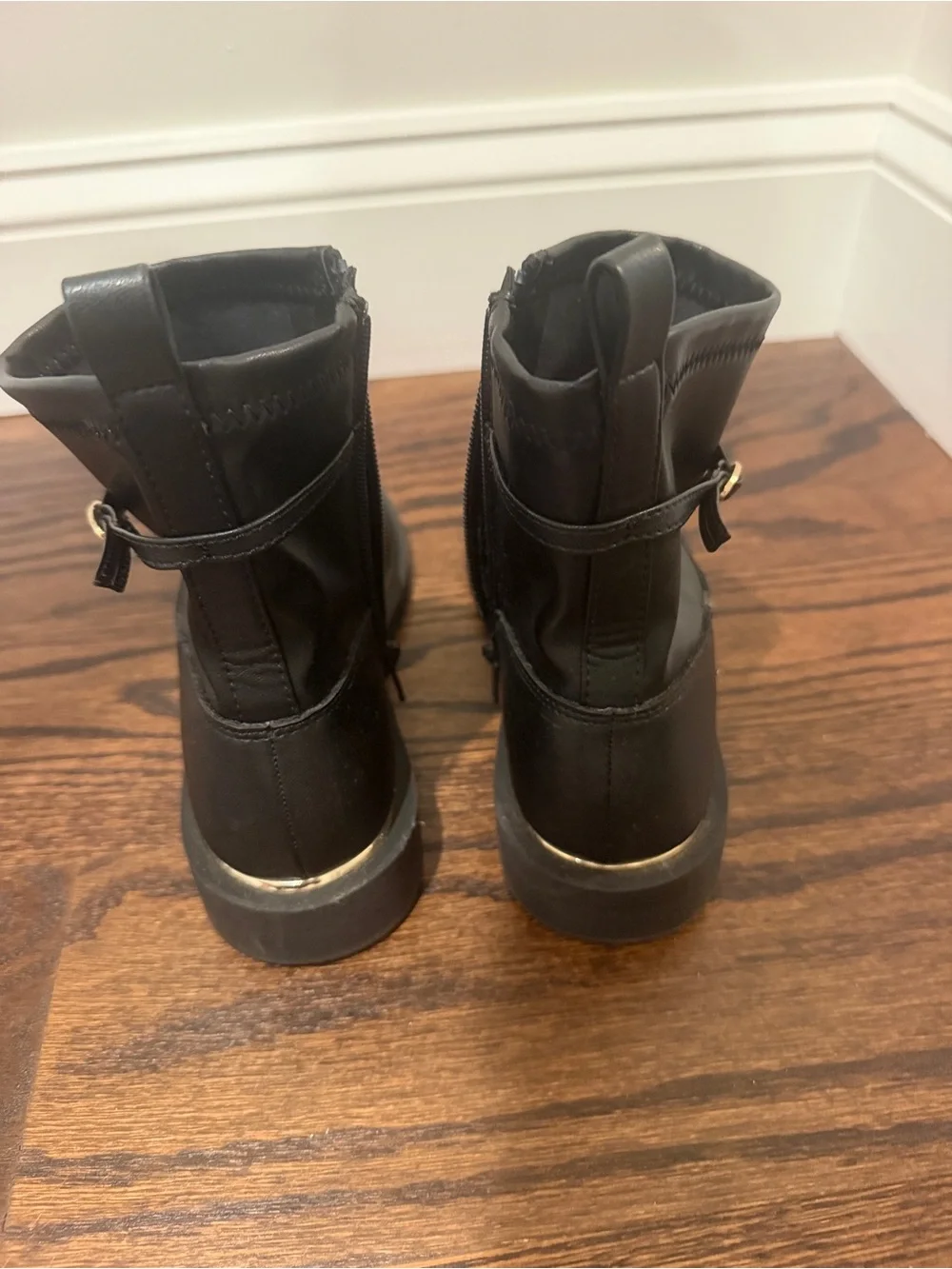 Zara Kids Black Ankle Chelsea Boots with Gold Trim Sole